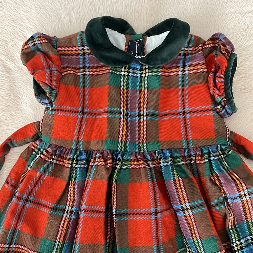 Oscar de la Renta Red and Green Plaid Girls' Holiday Dress - Picture 2 of 12